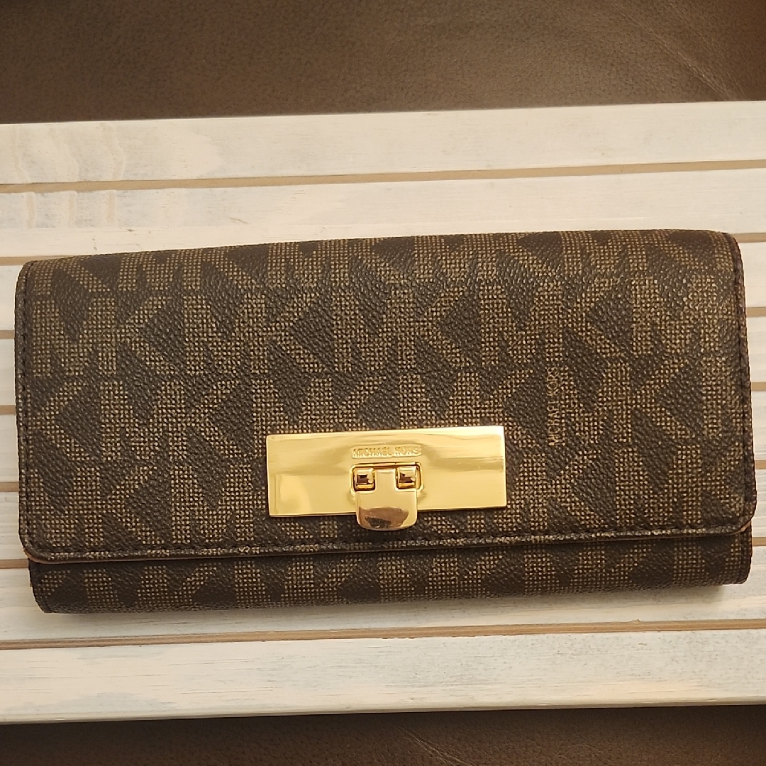 Michael Kors Callie Signature Dark Brown Mk Logo Wallet With Gold Plate